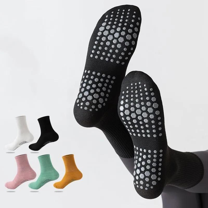 Einfarbige Yogasocken aus Baumwolle bis zur Mitte der Wade, rutschfeste Sportsocken mit Silikonunterseite, für Damen, für Indoor-Fitness, Trampolin, Tanz, Pilates