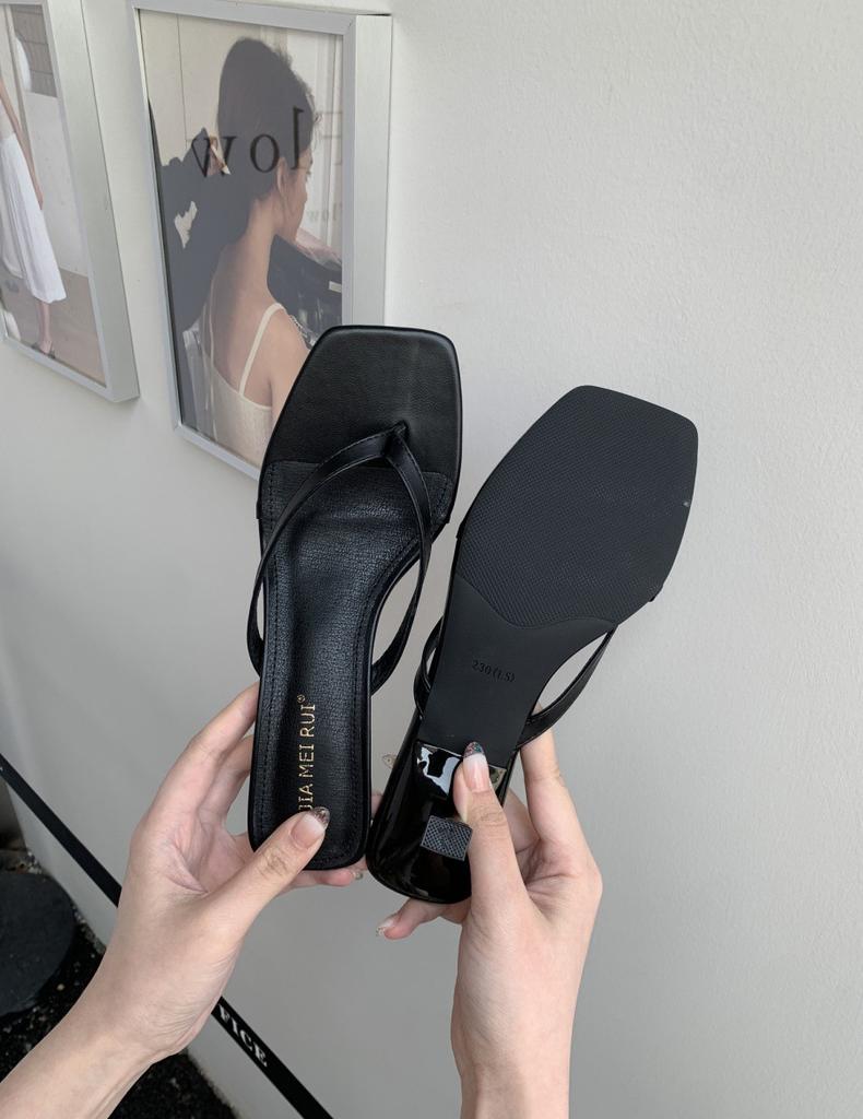 Zehensandalen Damen Sommerbekleidung 2025 neu Zehen quadratisch Kitten und französische Internet-Berühmtheit mittelhohe Sandalen halbe Sohle