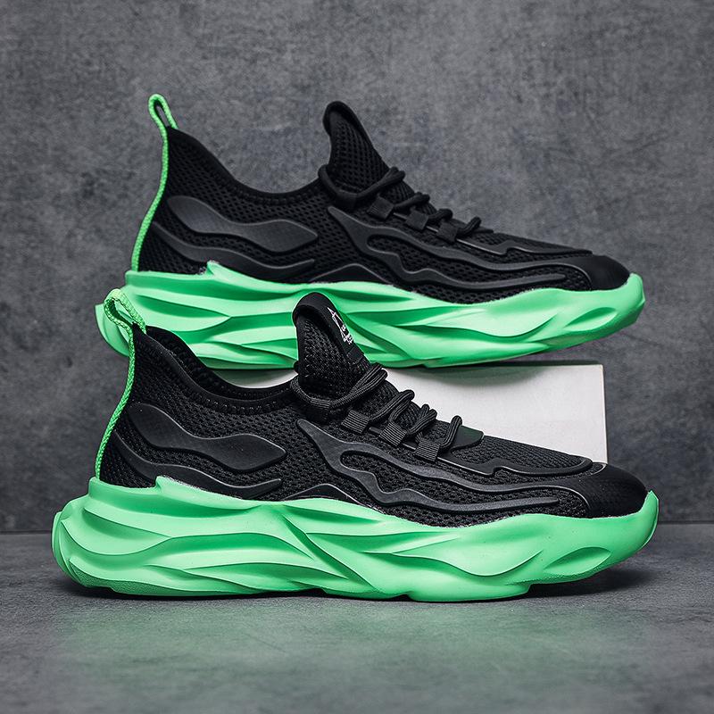 Men's shoes summer mesh breathable non-smelly foot shoes dad shoes trendy versatile lightweight fly-woven casual sports shoes