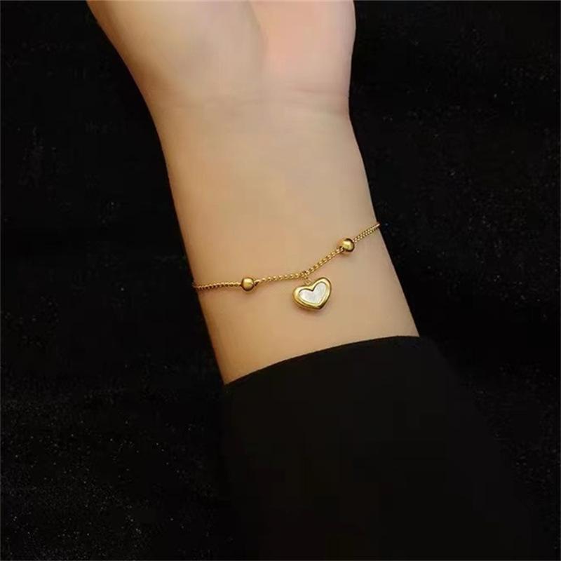 New Light Luxury Sweet Heart Pendant Stainless Steel Bracelet For Women Korean Fashion Sexy Female Wrist Chain Jewelry Wholesale