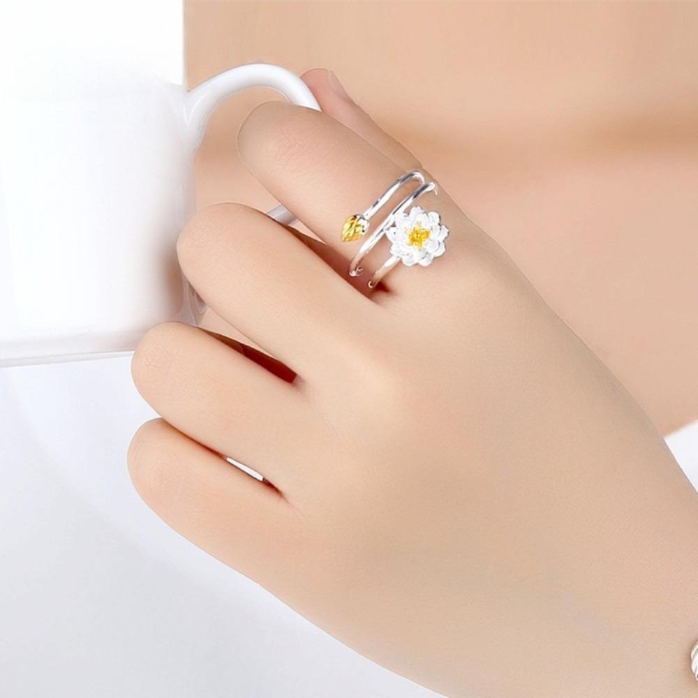 Open Ring Silver Lotus Flower Ring for Women Minimalist Adjustable Boho Jewelry Creative Silver Accessory