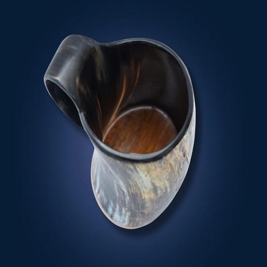 

Кружка из натурального рога ручной работы Подарок на викингскую свадьбу Подарок на скандинавскую свадьбу, Кружка для шафера, Деревенский подарок на День отца 10,16 см Кружка из рога