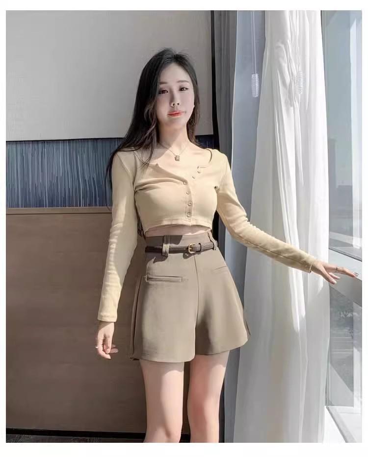 Black High-Waist A-Line Bootcut Suit Shorts for Women - Autumn/Winter Korean Style Casual Pants