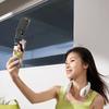 Innovative Mobile Rear Selfie Studio Voice Syncing Foldable Design Build-in 850mAh Battery USB C Connection for Live