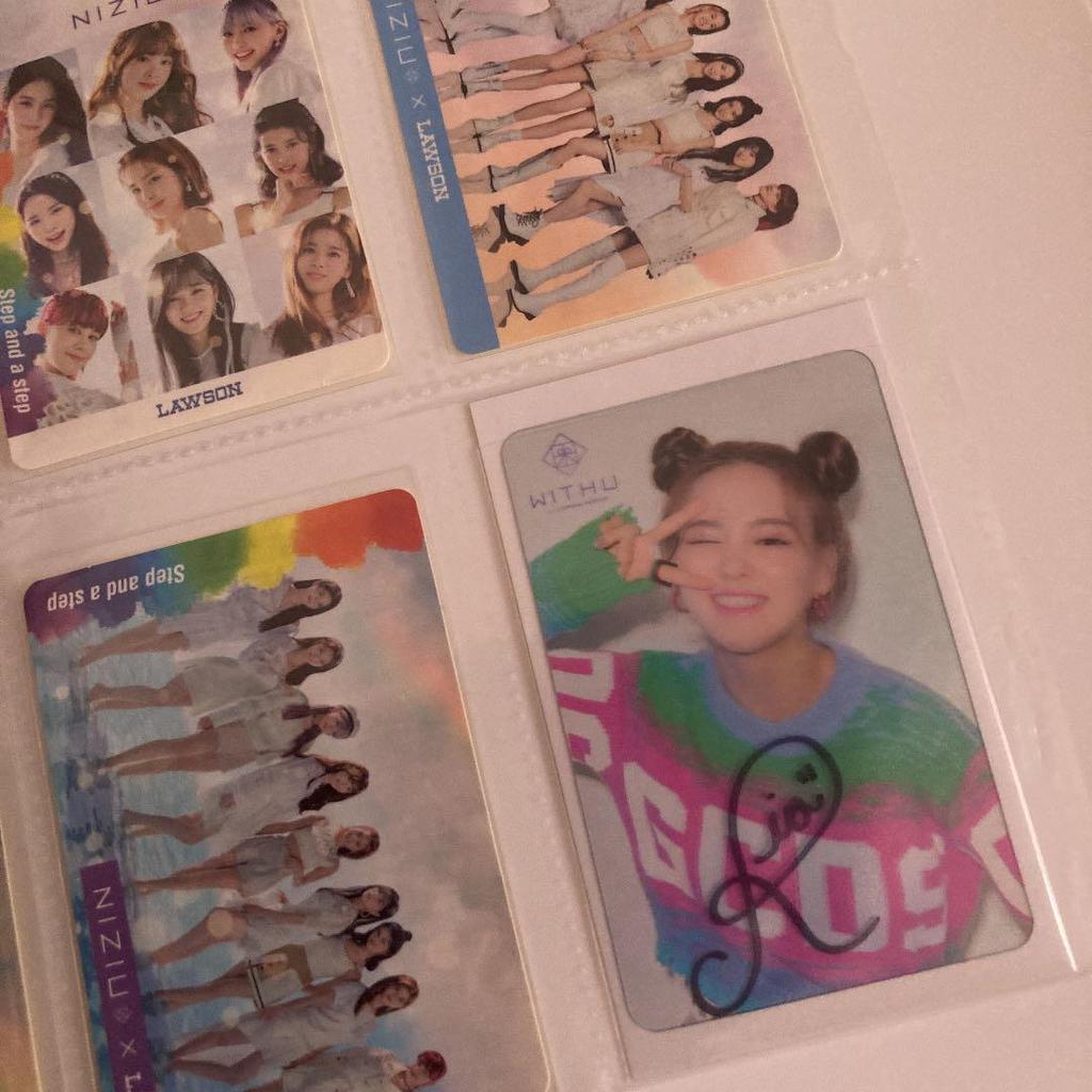 [USED] NiziU Autographed RIO