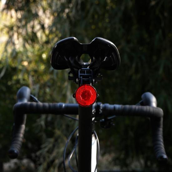 Bike Reflective Tail Light for AirTag Locator Mount Universal MTB Road Mountain Bicycle Saddle Reflector Rear Lamp Holder Bike Accessories
