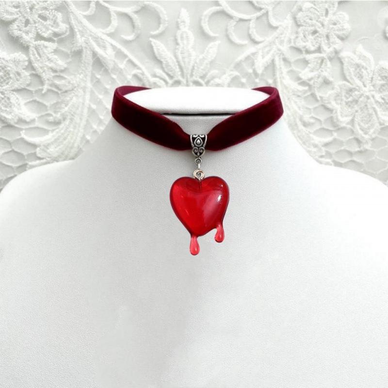 Jun'an Gothic Acrylic Heart Blood Drip Velvet Necklace