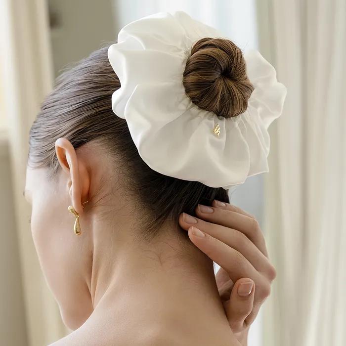 HDM004 Classic big shirring satin scrunchie