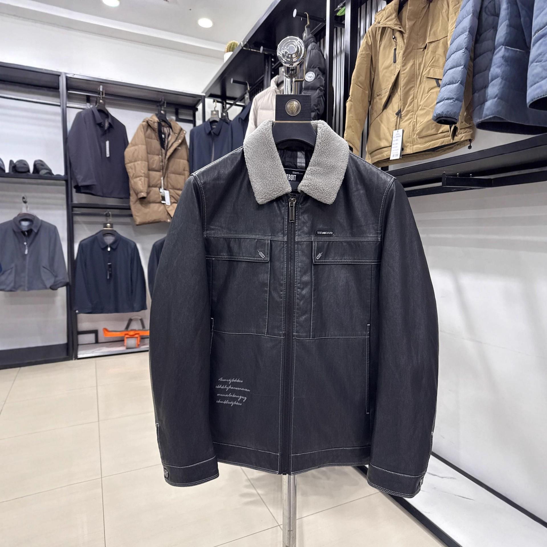 

YaJian Retro Lapel PU Leather Jacket: White Duck Down, Thickened, Warm, and Windproof (Model 8JC002). 185 (150-165 jin)