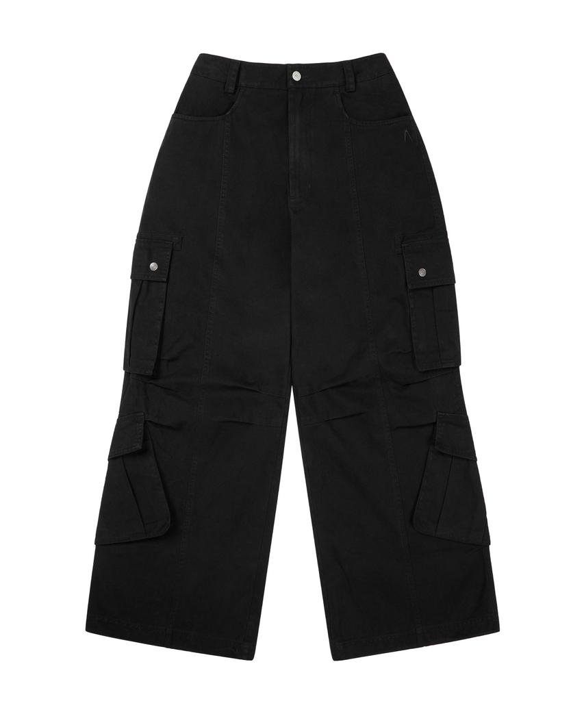 AAKAM Knee Pin-Tuck Double Pocket Cargo Pants (Black)