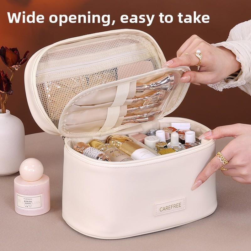 Pu Material Travel Cosmetic Bag With Waterproof Design For Daily Use And Storage
