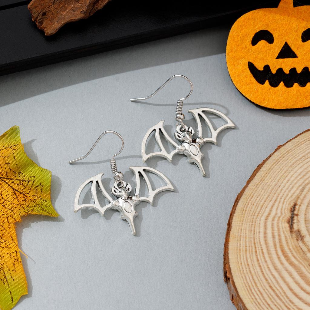 Halloween Fashion Sliver Color Hollowed-out Vampire Bat Pumpkin Skull Spider Web Ghost Dangle Earrings for Women Scary Jewelry