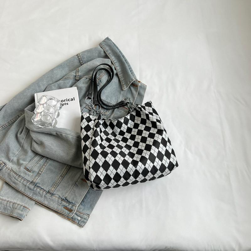 Модная уличная холщовая сумка-тоут большой вместимости Летняя 2023 Модная черная и хаки сумка чёрный