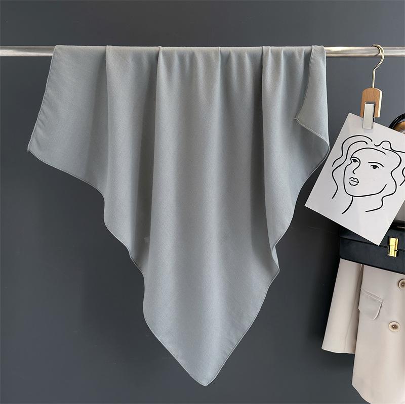 

Cotton Bandana Women Hijab Scarfs Solid Colors Fashion Shalws Wraps Neck Scarves Female Kerchief 90cm Square Head Scarf Ladies 90x90cm