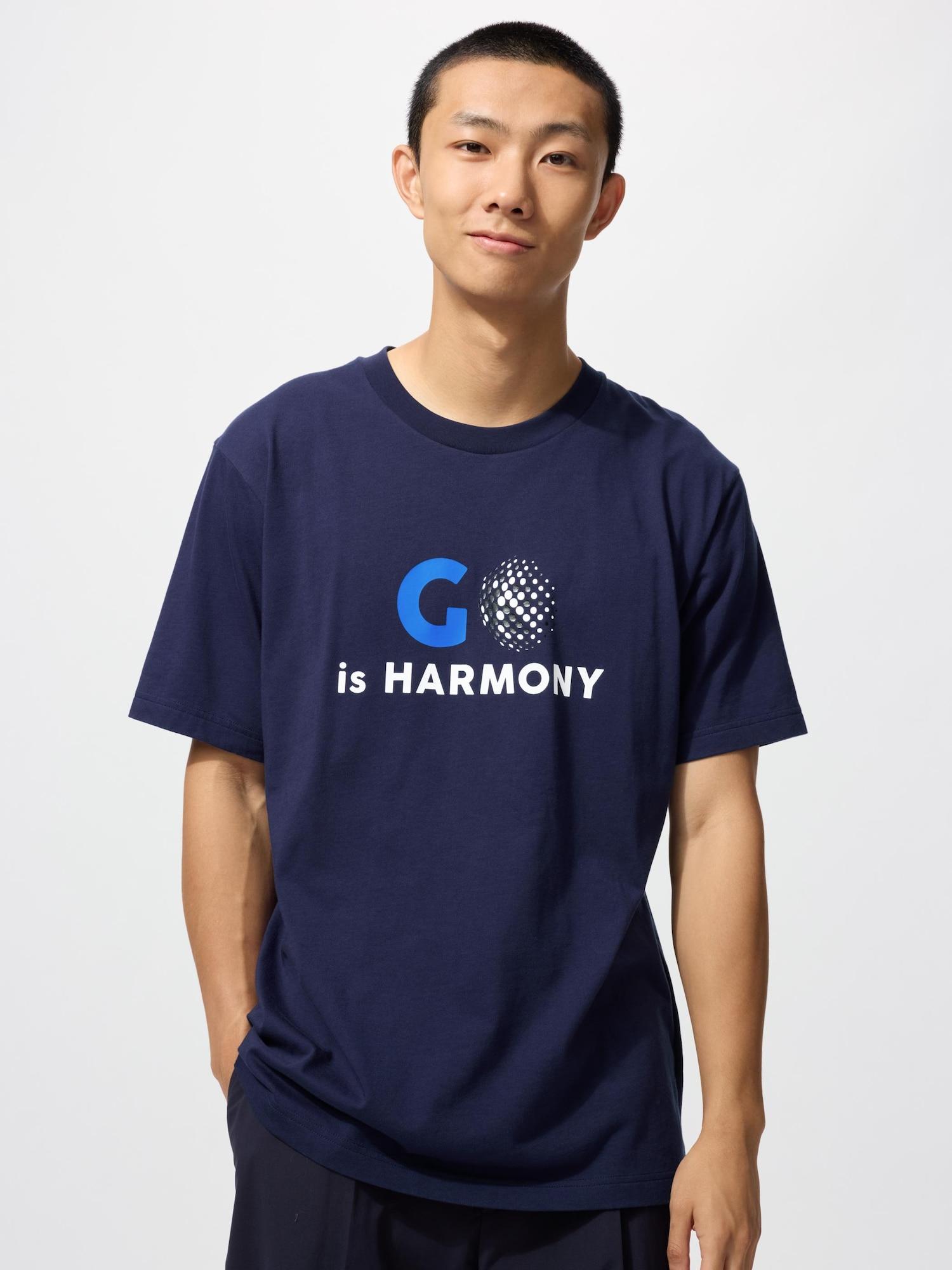 

Uniqlo Графическая футболка «Мир для всех» с коротким рукавом, обычного кроя, Ichiriki 69 NAVY/UNISEX M