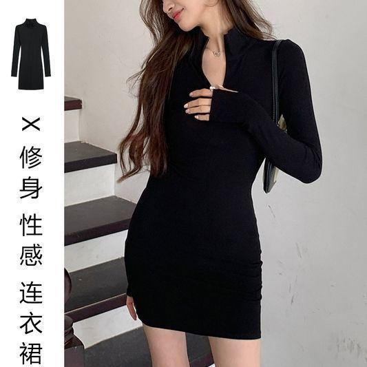 Gray V-neck pure desire dress for women's winter with coat, slim-fitting bottoming, long-sleeved a-word hip-wrapped short skirt