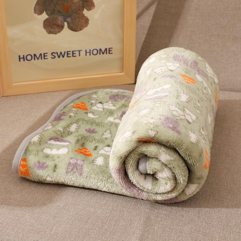Pets autumn and winter anti-cold and warm sleeping blankets puppies coral fleece quilts dog supplies