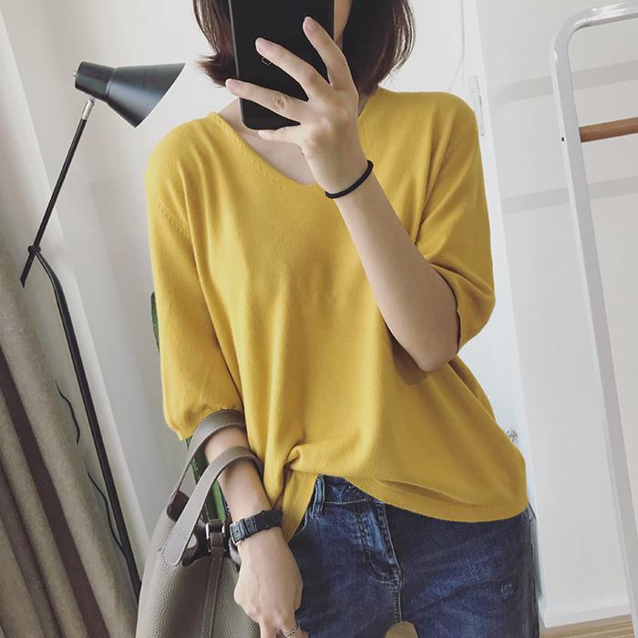 New Spring and Summer Short-sleeved Loose Korean Women's T-shirt Women's V-neck Solid-color Sweater Versatile Women's Top