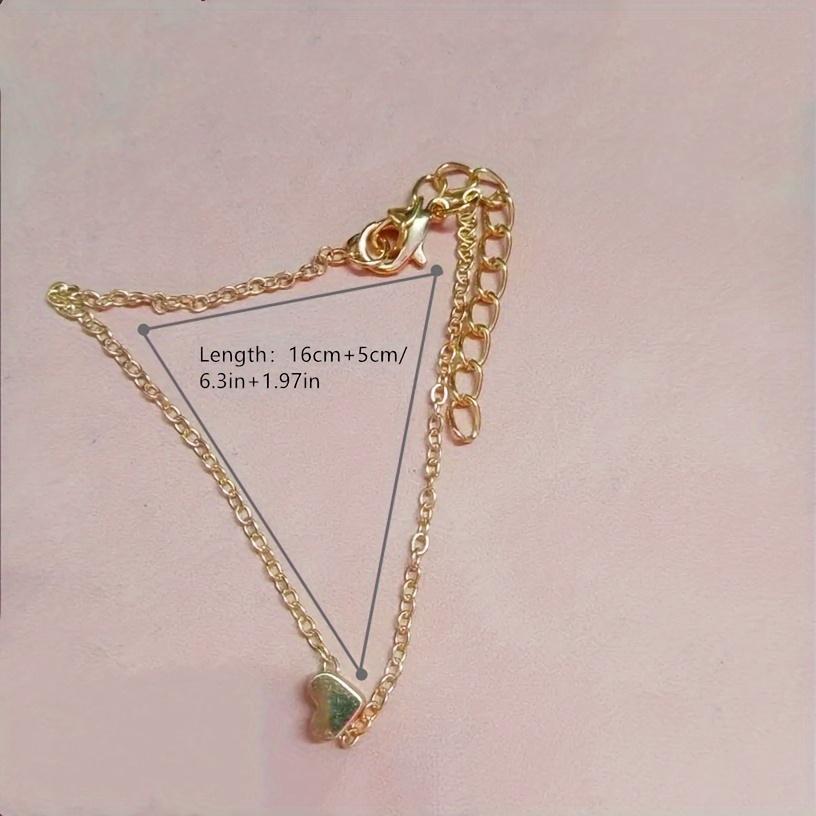 An Elegant Heart-shaped Women's Bracelet with A Fashionable and Simple Heart-shaped Design, Perfect for Women To Wear Jewelry