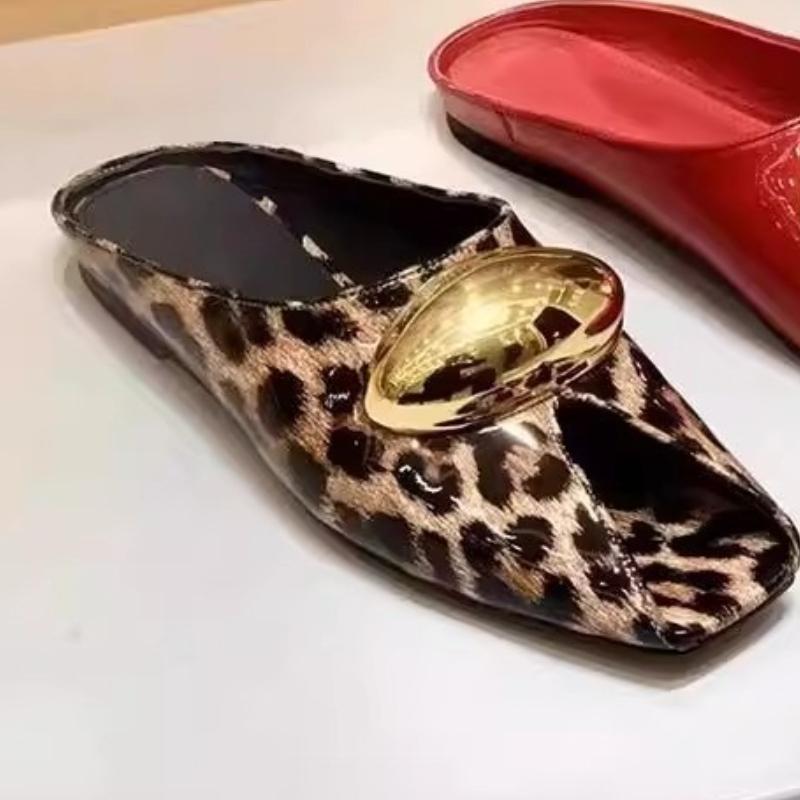 2025 New Elegant Temperament Metal Buckle Triangle Fish Mouth Slippers Fashion Flat Shoes Sandals Female