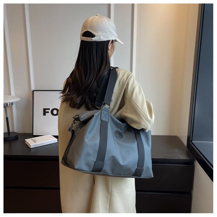 Women's Short Trip Portable Handbag: Large Capacity Korean Style Sports & Fitness Luggage Bag