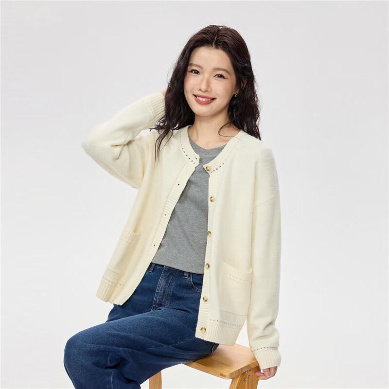 Giordano Women's Round Neck Openwork Knit Cardigan with Double Pockets