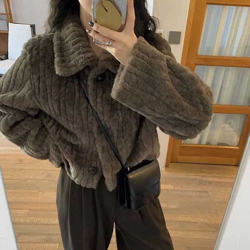 Women Winter Vintage Warm Lambswool Coats Fashion Padded Cotton Outerwear Stand Collar Cropped Jacket