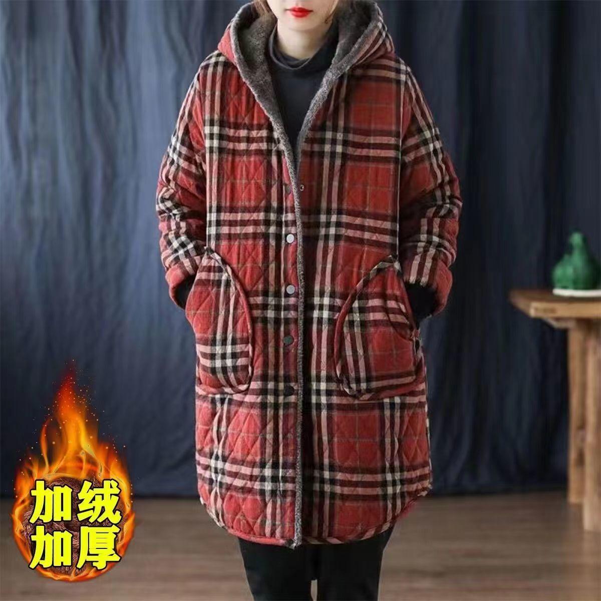 

Зимнее утолщенное хлопковое пальто для женщин среднего возраста, свободная теплая куртка с капюшоном, больших размеров, зимняя одежда 5XL красный