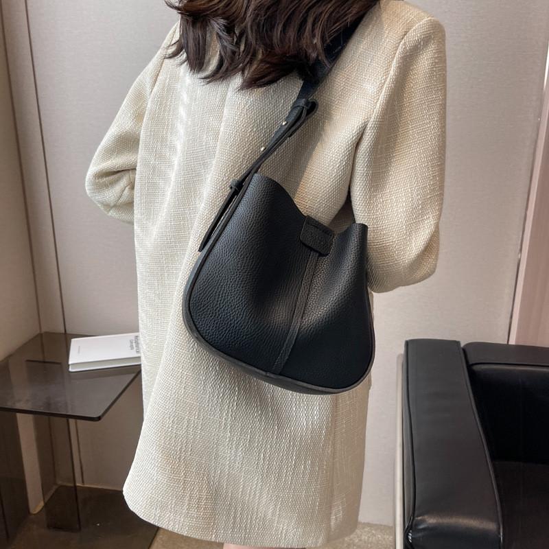 IELGY Simple Messenger Bag Ladies All-Match Spring Summer Shoulder Bag