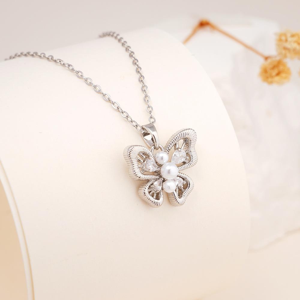 

Vintage Zircon Butterfly Heart Clover Pendant Necklaces for Women Stainless Steel Chain Classic Jewelry Accessories Gifts