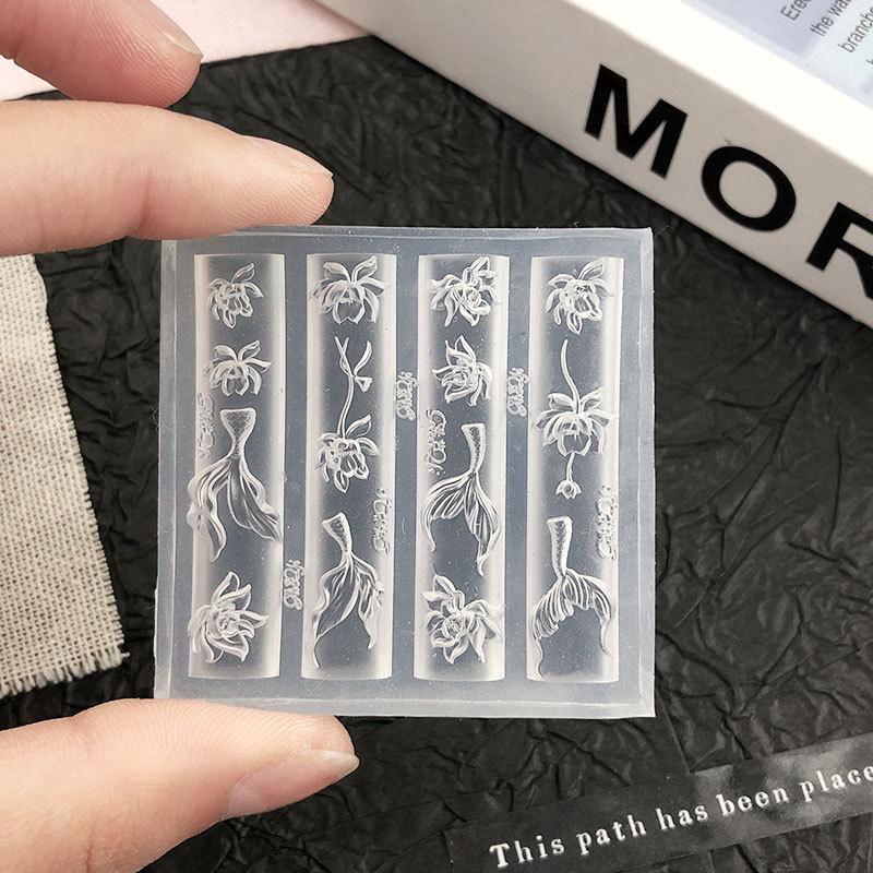 Genanvendelig 3D Silikone Negleform Havfisk Hale Design til Klar Neglekunst Dekoration DIY Manicure i Professionel Salong eller Hjemme