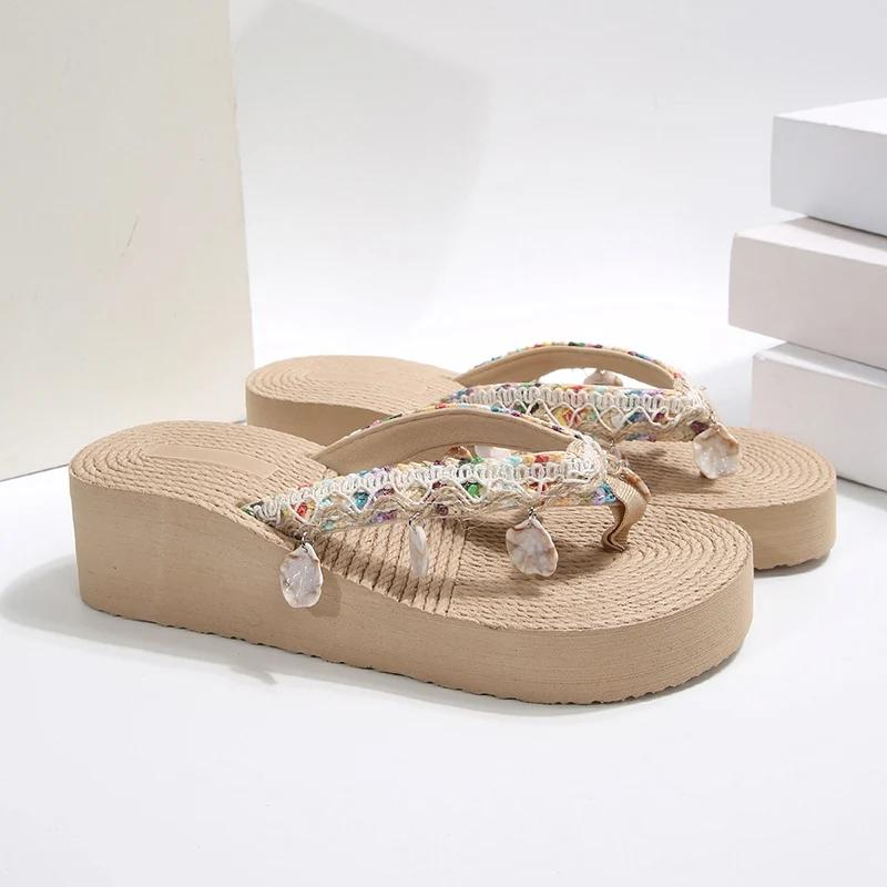 Modische Mittelhohe Absatz Fransen Zehensandalen für Damen Stilvolle Sommer 2025 Damen Keilabsatz Hausschuhe Dicke Sohle Rutschfest Strandsandalen Frau