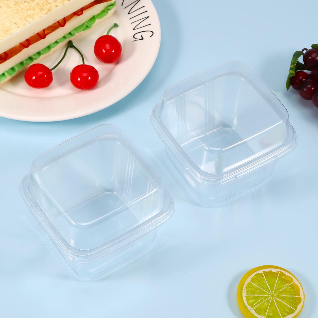 50Pcs Plastic Dessert Cups 8oz Clear Square Single Dessert Box Sealed Cake Storage Box for Muffins Cupcake Pudding Mousse Party