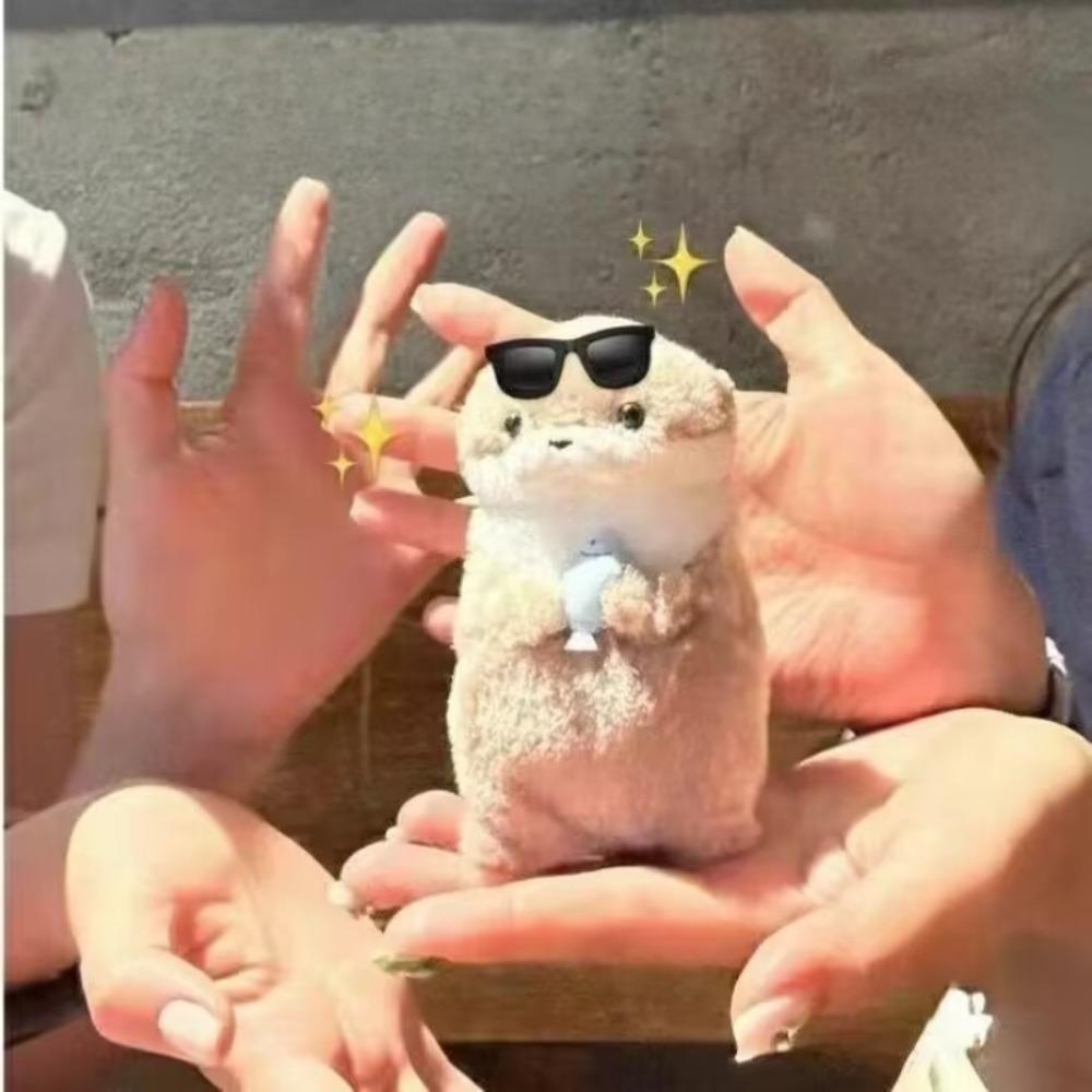 Cute Otters Holding Fish Plush Doll Keyrings Lightweight Hanging Pendant Props For School Bag Key Wallet Doll Toy Gifts 11cm