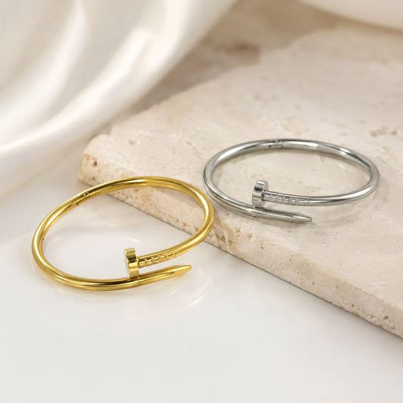 Braccialetto Moda Trendy con Bottone a Pressione Rotondo in Acciaio Inossidabile