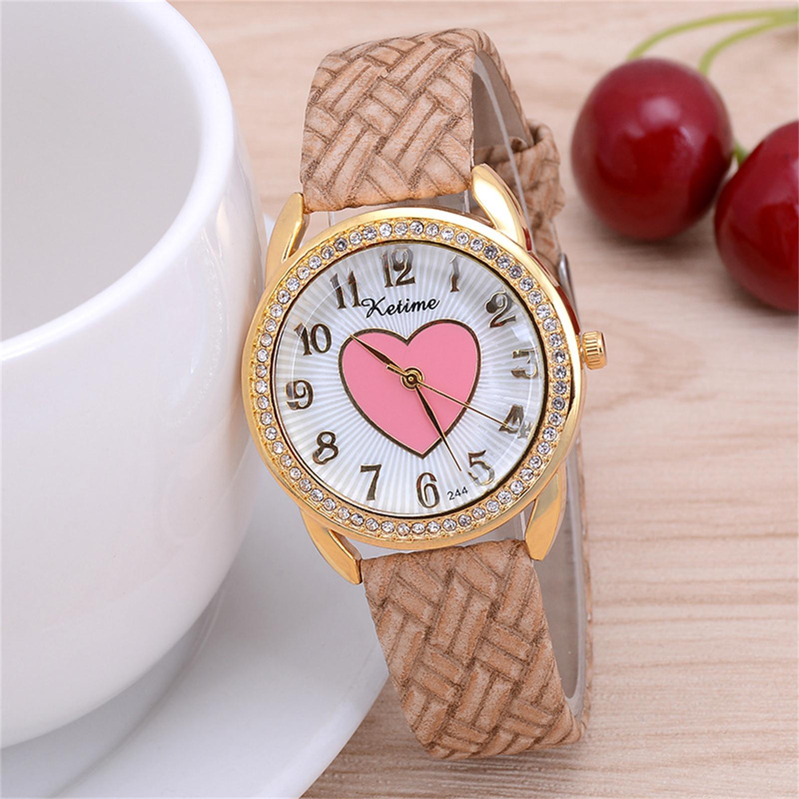 

Женские модные кожаные часы One Size