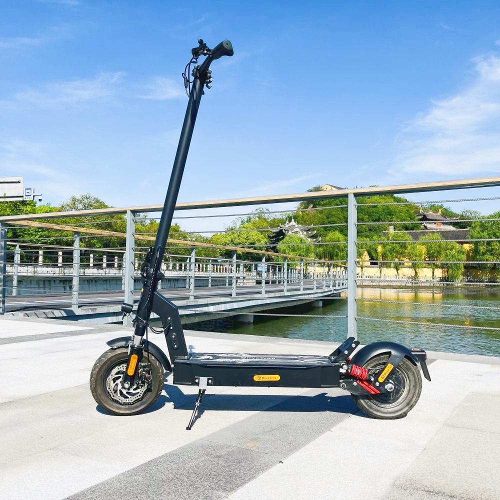 DriveTron DT08 Electric Scooter: 48V 13Ah Battery, 40 Km/h, 60 Km Range, 1100W Motor, Foldable Design