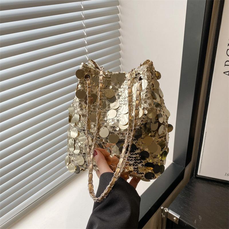 

Модная сумка с пайетками женская 2025 весна и лето новая трендовая женская в иностранном стиле сумка-ведро на цепочке вечерний бал женская сумка золотой