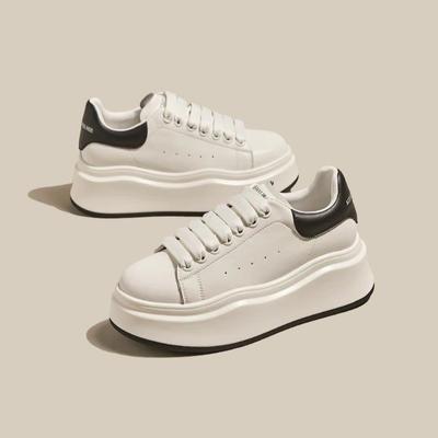 Pantofi mici de damă platformă piele McQueen pantofi albi de damă 2025 primăvară noi pantofi versatili care înalță pantofi casual tip board