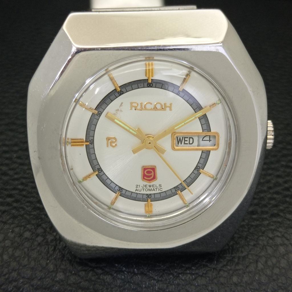 AUTOMATIC VINTAGE RICOH R31 JAPAN MENS SILVER COLOR DIAL WATCH A701923-5 R207-a701923