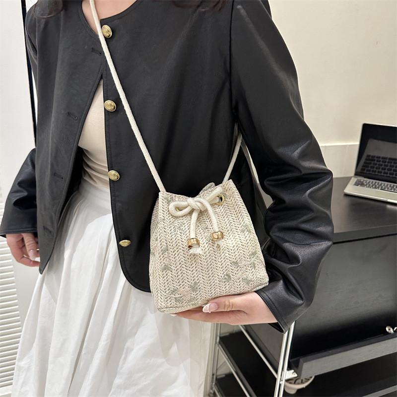 Fashionable Woven Crossbody Bag For Women 2023 New Beige Khaki Lace Bucket Handbag