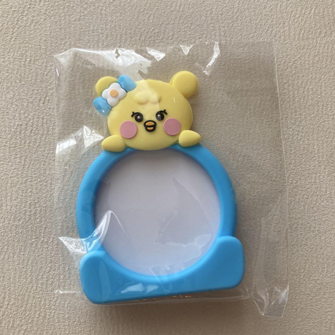 

[USED] NiziU Sweet Bakery Badge Stand Rio Rio