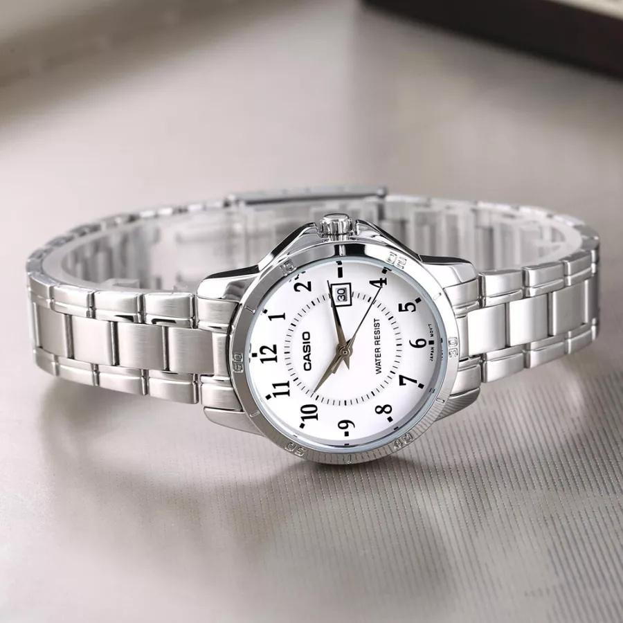 Casio Paslanmaz Çelik Kasa ve Kordon Erkek Kuvars Saat LTP-V004D-7B