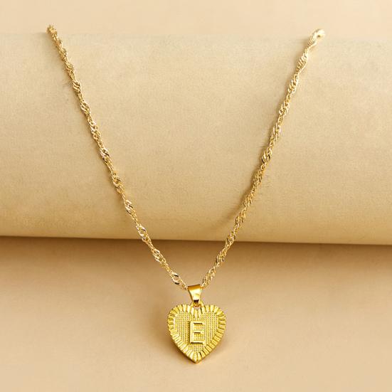 Pendant Necklace A-Z Initial Letter Heart Shape Jewelry Simple Bright Luster Necklace for Birthday