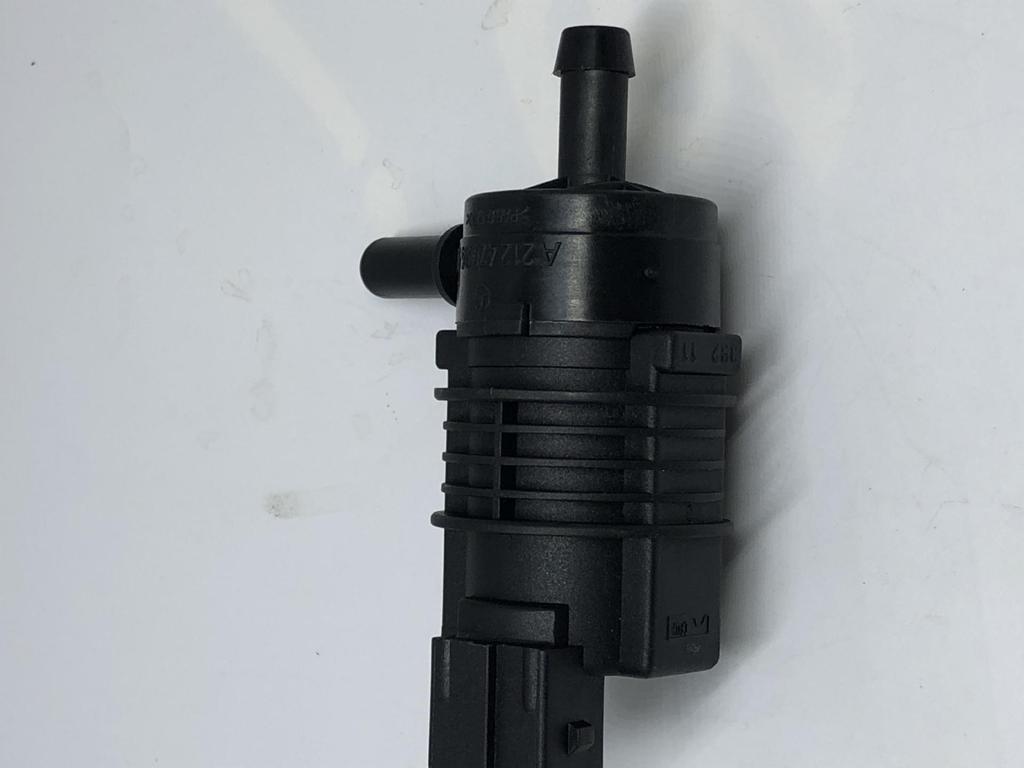 Carbon Canister Purge Solenoid Valve for Mercedes-Benz W212, W204, W221 - Part 2124702493