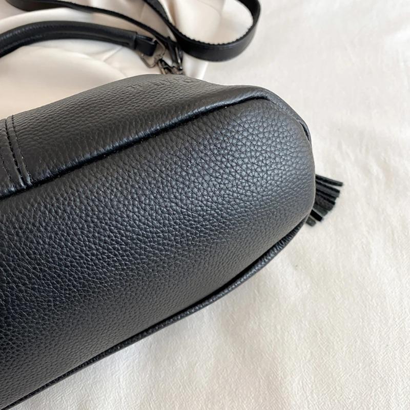 Chic Leather Hobo Bag with Detachable Strap & Tassel Versatile Large Capacity Handbag for Women Leisure Fashion Women's Shoulder Bag