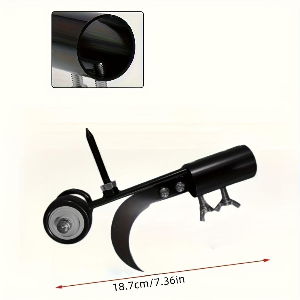 Heavy-duty metal garden weeding roller - adjustable handle and rotating wheels, designed for efficient weeding in courtyards