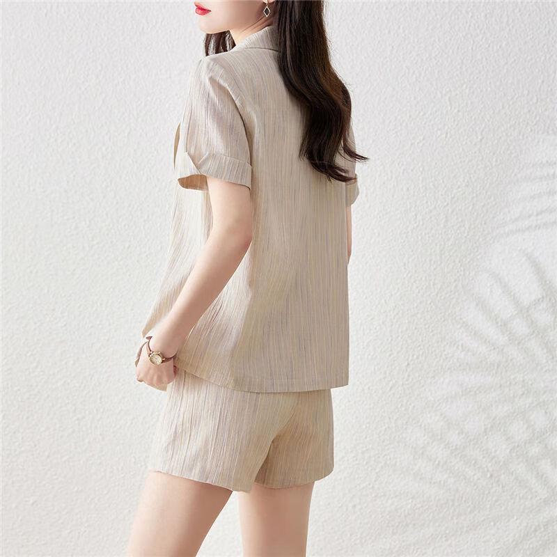 Women's 2025 Summer Loose Short-Sleeve Blazer & Wide-Leg Shorts Two-Piece Set