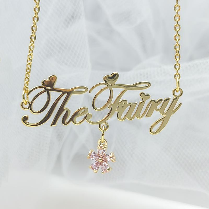 Qiuhan Stainless Steel Jewelry 18K Gold Flower Type Zircon Pendant Custom Name Necklace Style 2&18inches(45.72cm) золотой