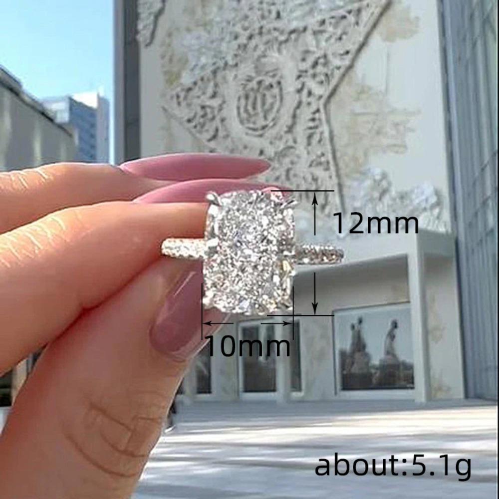 Luxury Exaggerated Super Shiny Large Rectangular 5A Zircon Index Finger Rings for Women Bride Wedding Rings Jewelry Accessories